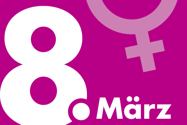 Weiße Schrift "8. März" auf Rosa Hintergrund, dahinter Hellrosa eine Zeichen für Frau